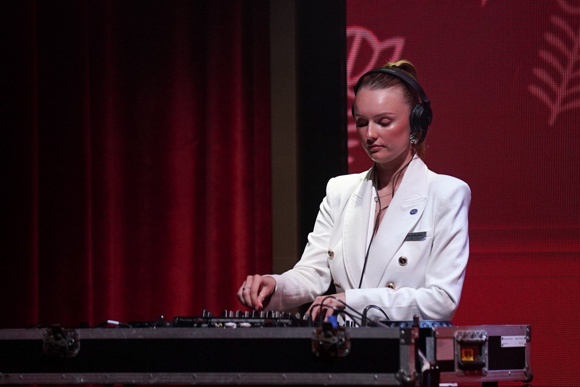 DJ set, theatre stage